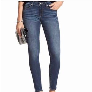 2/$30: Banana Republic Dark Wash Skinny Jeans